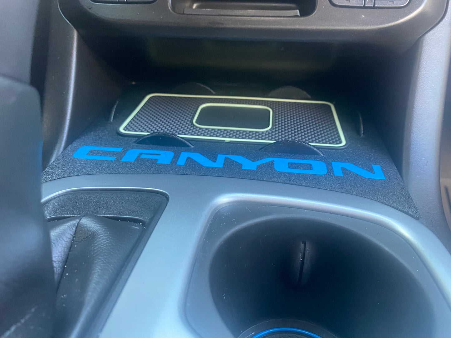 NEW STYLE 2015-2022 Canyon wireless charger Version 2